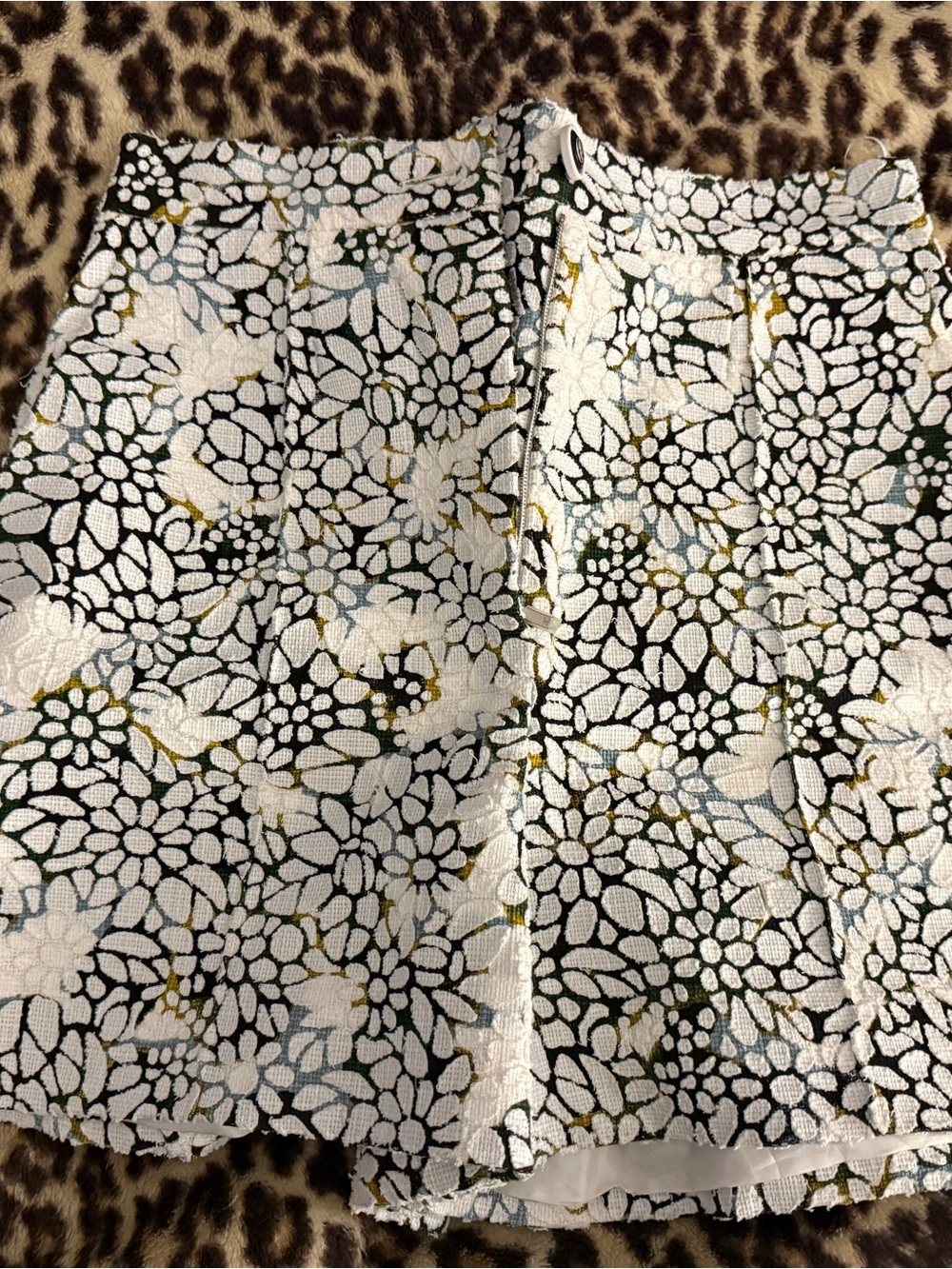 CHANEL White Floral A-Line Skirt with Olive and Gold Accents